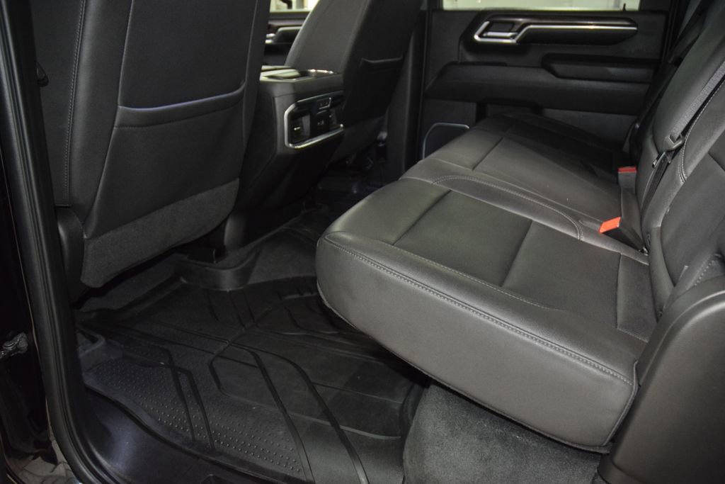 Used 2024 Chevrolet Silverado 2500 LTZ w/ LTZ Plus Package image 47