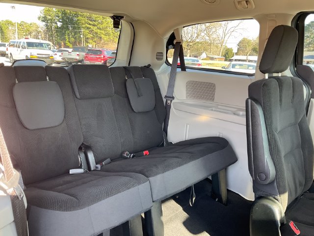 Used 2017 Dodge Grand Caravan SE w/ Power Window Group FWD image 15