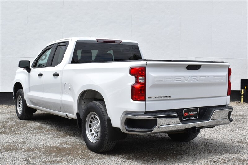 Used 2020 Chevrolet Silverado 1500 W/T w/ WT Value Package AWD/4WD image 2