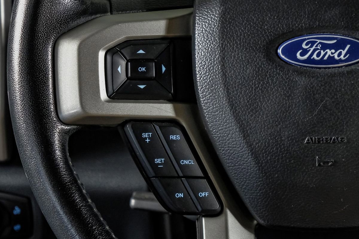 Used 2022 Ford F250 Lariat w/ Chrome Package image 17