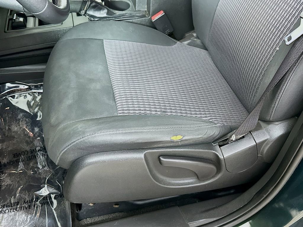 Used 2010 Jeep Liberty Renegade AWD/4WD image 21