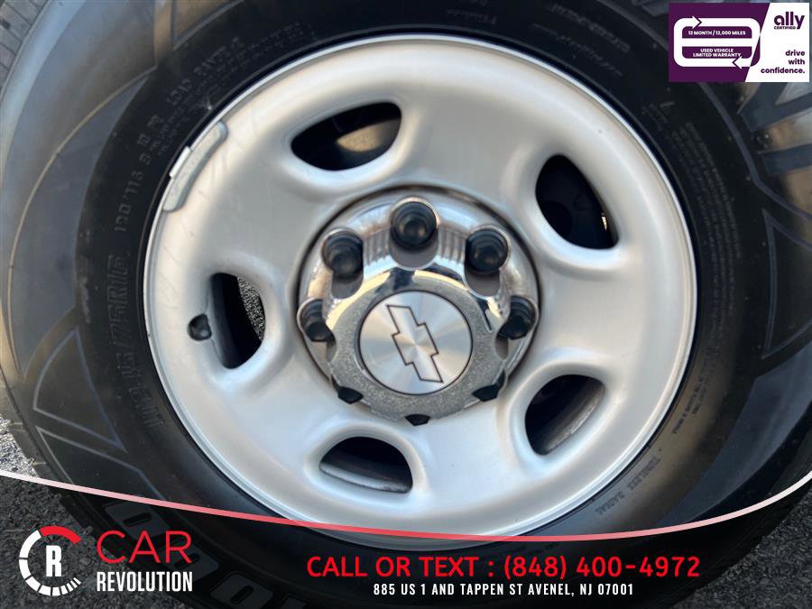 Used 2020 Chevrolet Express 3500 LT w/ LT Preferred Equipment Group RWD image 15
