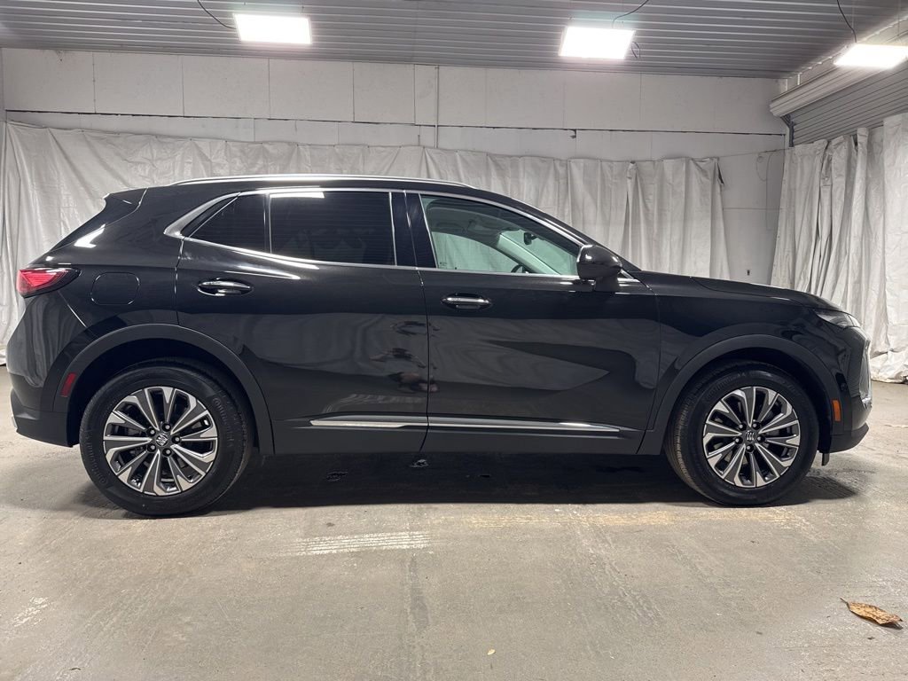 Used 2025 Buick Envision Preferred image 8