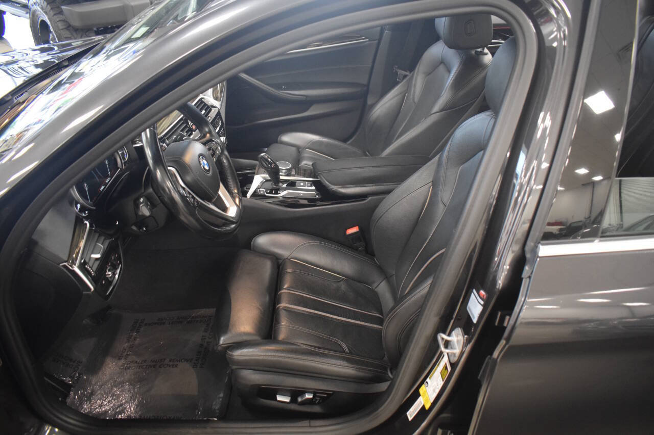 Used 2018 BMW 540i RWD image 59