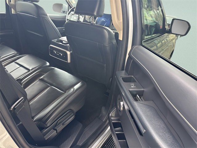 Used 2024 Ford Expedition XLT image 17