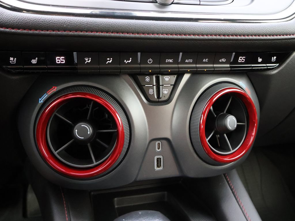 Used 2021 Chevrolet Blazer RS w/ Enhanced Convenience Package image 29