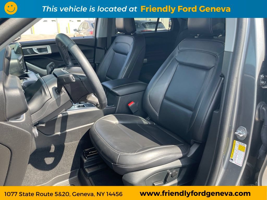 Used 2023 Ford Explorer XLT w/ Equipment Group 202A AWD/4WD image 14