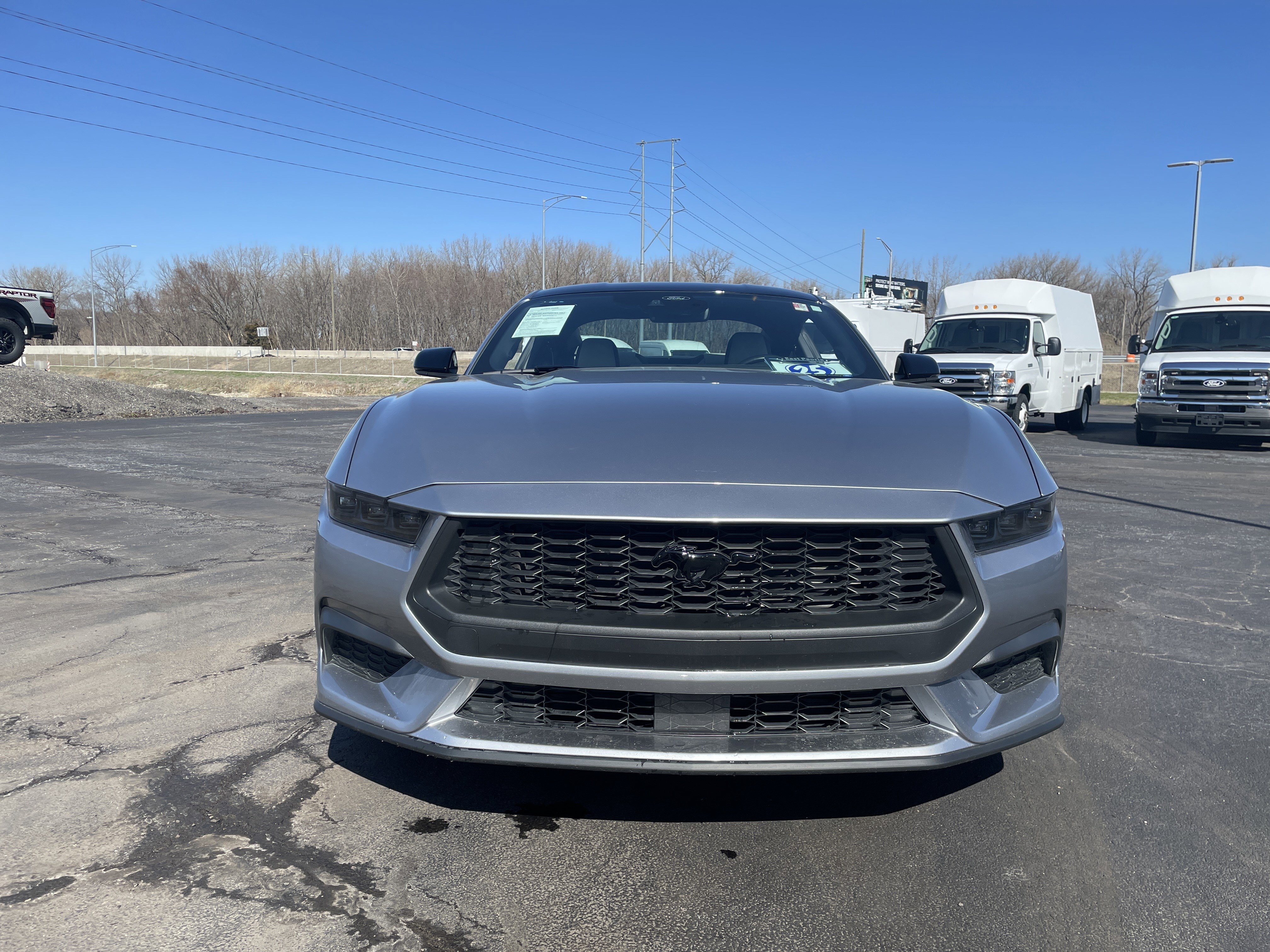 Used 2025 Ford Mustang Premium image 8