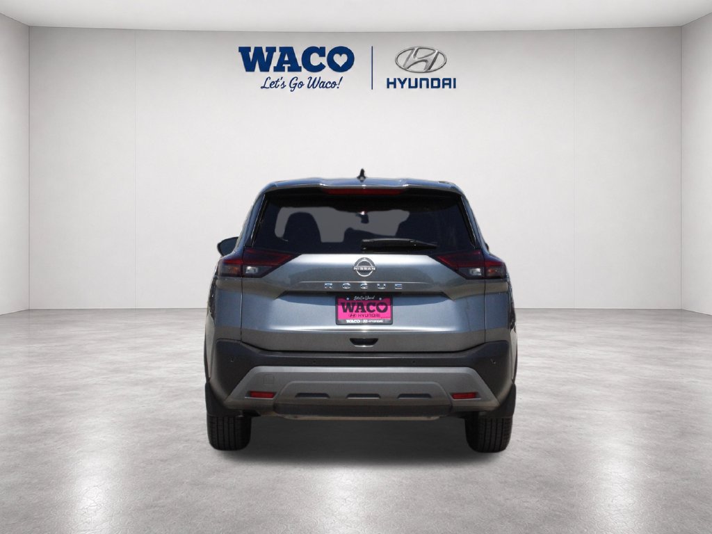 Used 2022 Nissan Rogue S FWD image 9