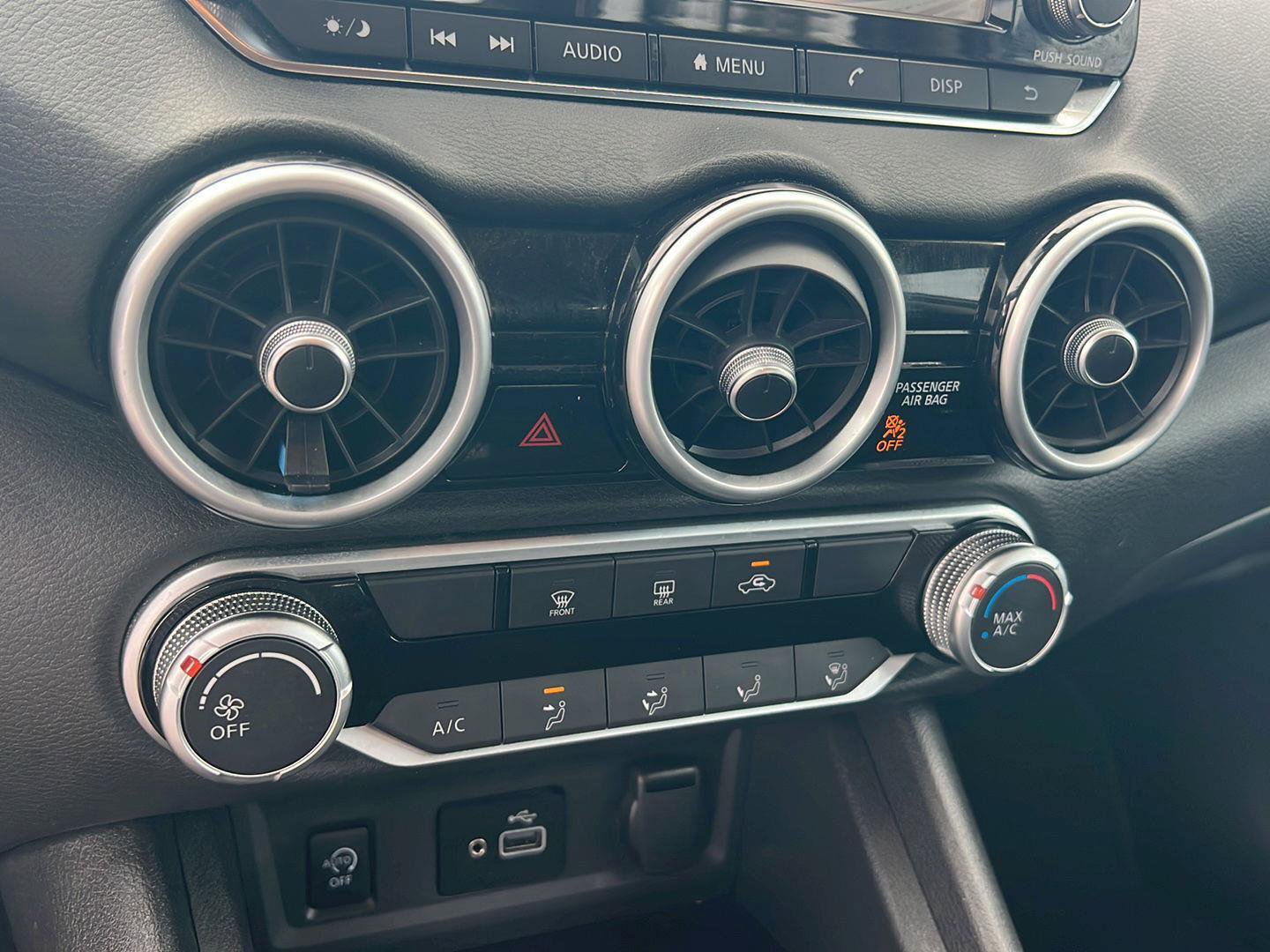 Used 2025 Nissan Sentra S image 27