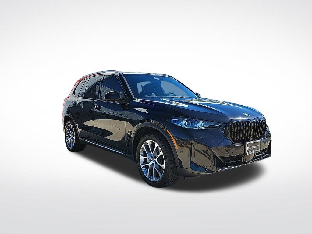 Used 2024 BMW X5 xDrive40i w/ Premium Package AWD/4WD image 5