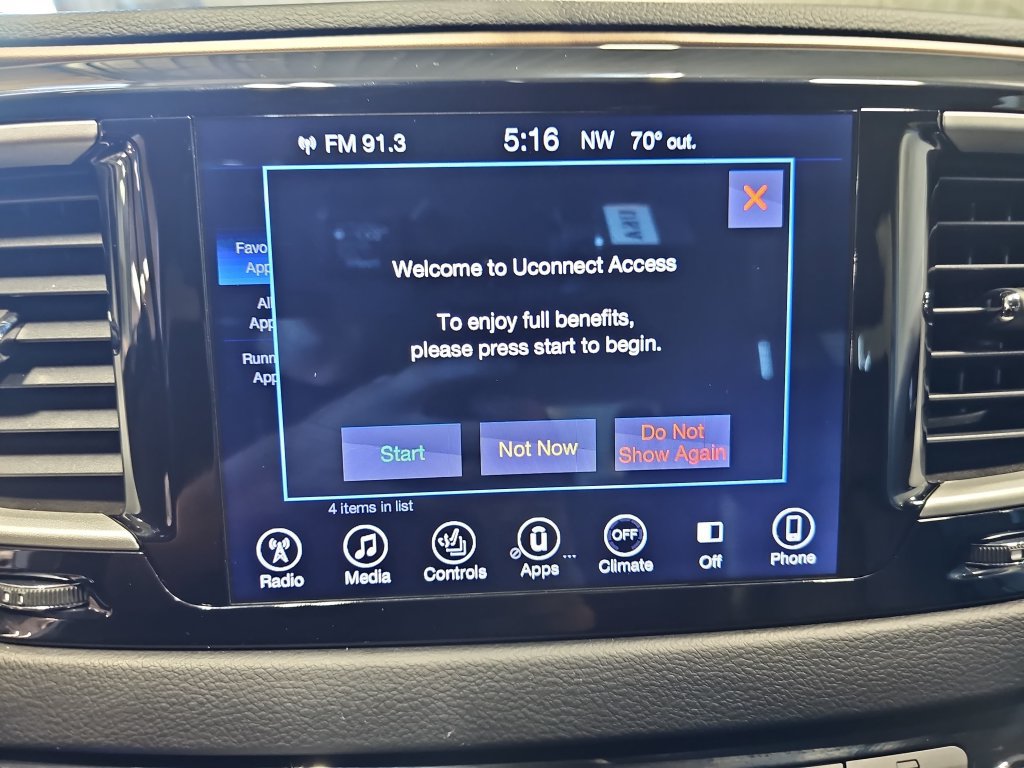 Used 2017 Chrysler Pacifica Touring-L w/ Tire & Wheel Group FWD image 23
