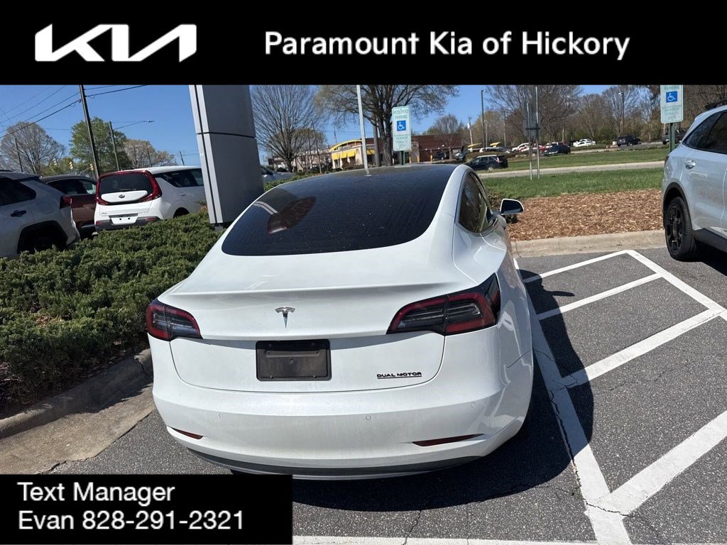 Used 2019 Tesla Model 3 Standard Range Plus image 5