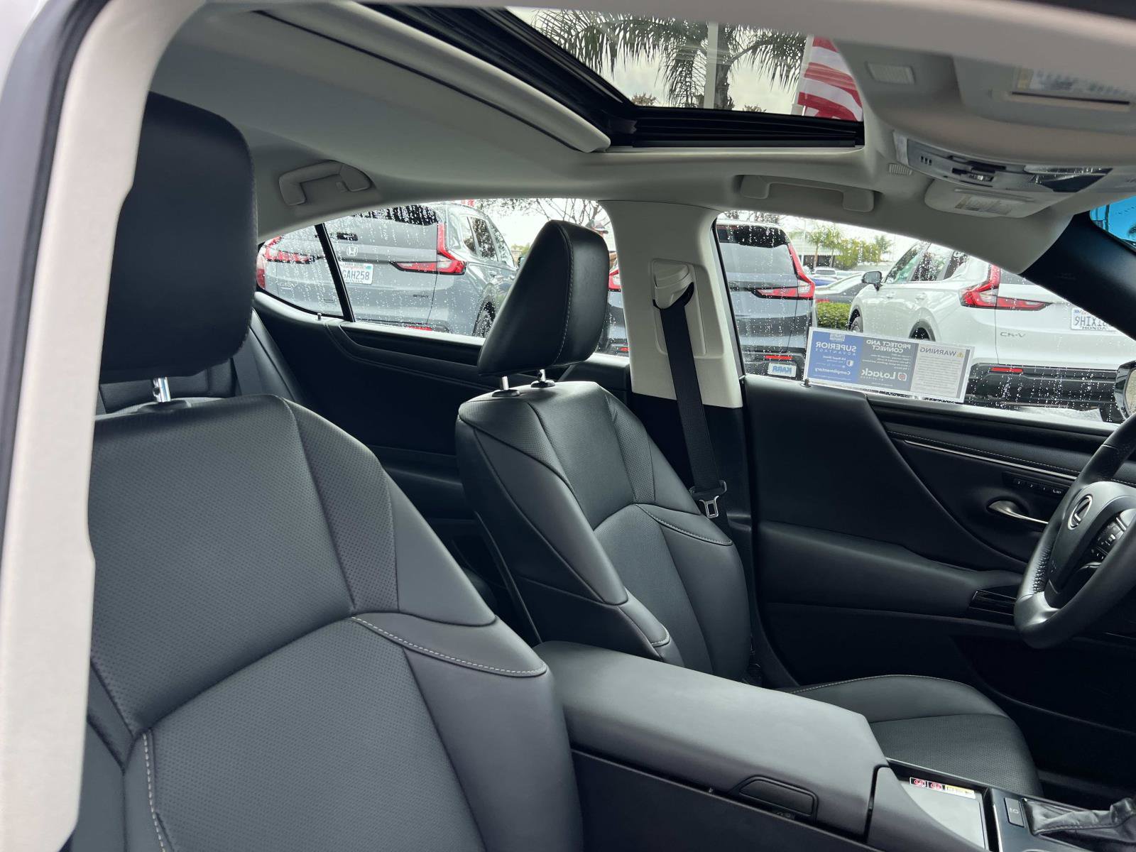 Used 2023 Lexus ES 350 w/ Premium Package FWD image 30