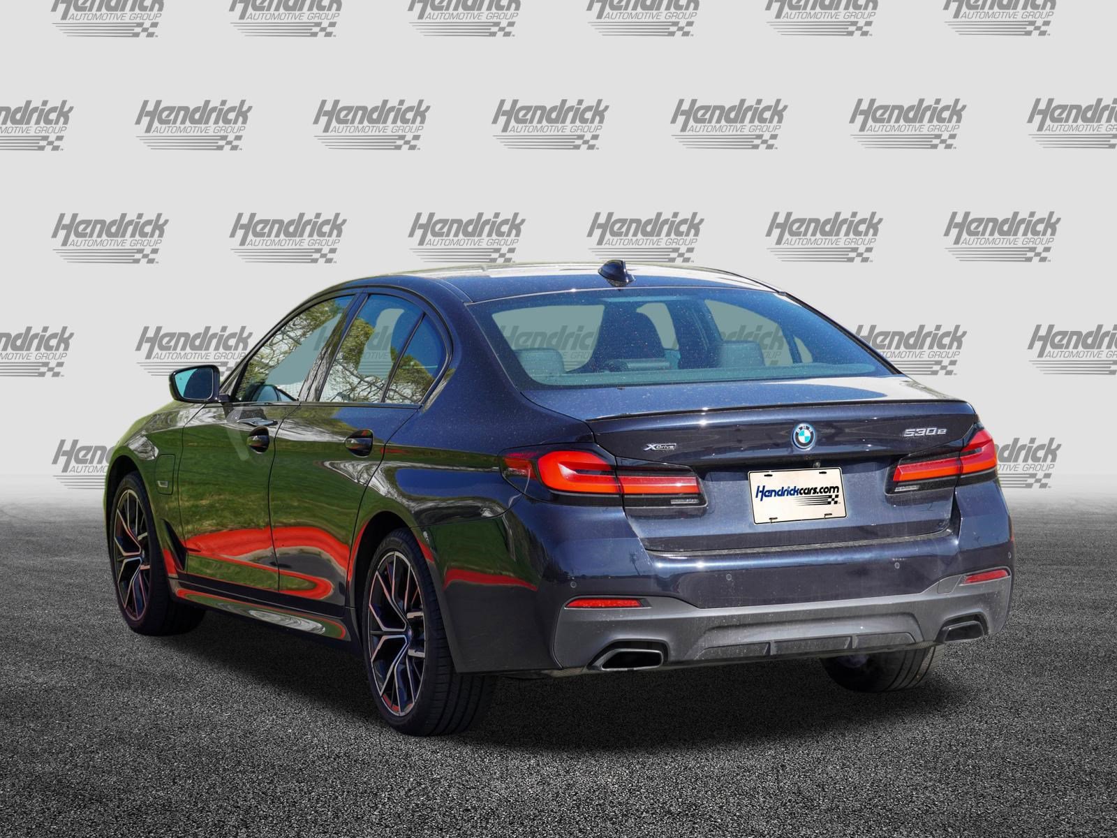 Certified 2023 BMW 530e xDrive w/ Premium Package image 6