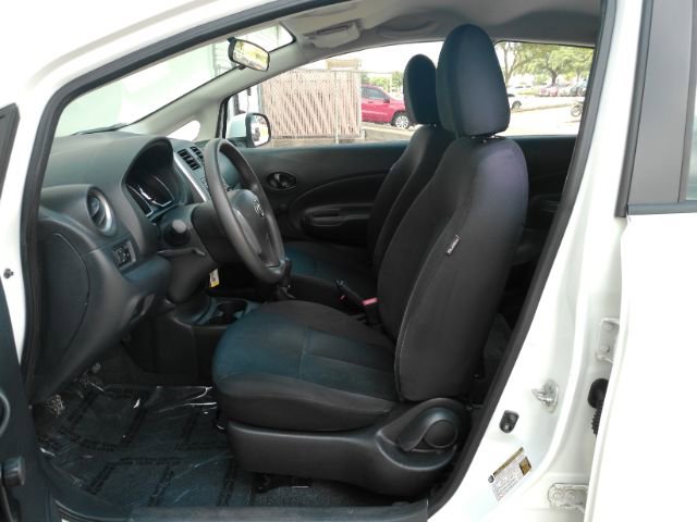 Used 2014 Nissan Versa Note S FWD image 12