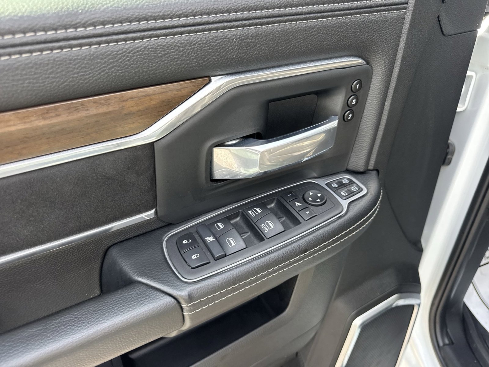 Certified 2024 RAM 3500 Laramie image 20