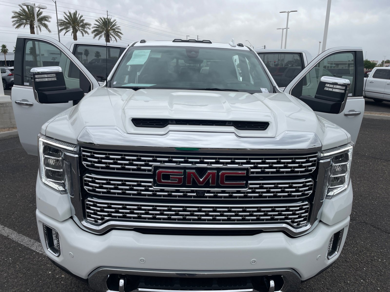 Used 2021 GMC Sierra 2500 Denali w/ Denali Ultimate Package image 21