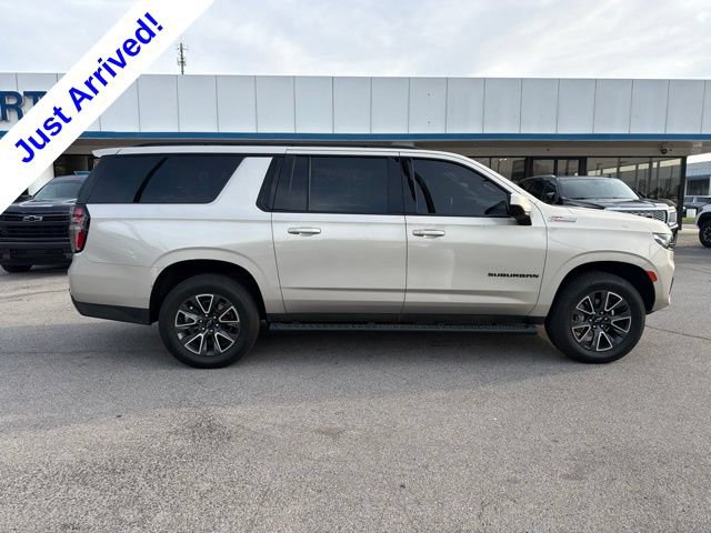 Used 2021 Chevrolet Suburban Z71 AWD/4WD image 2