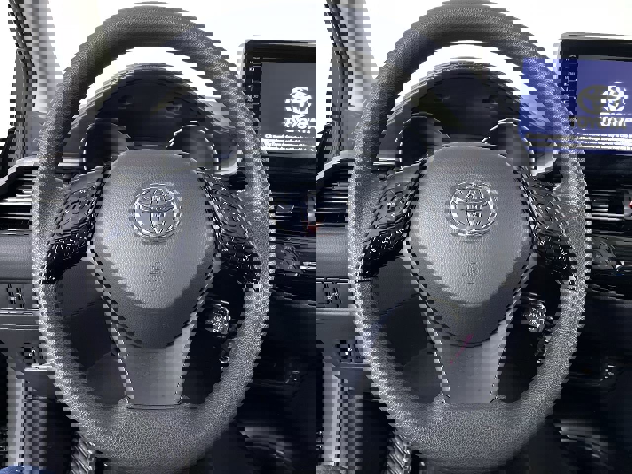 Used 2021 Toyota C-HR LE image 13