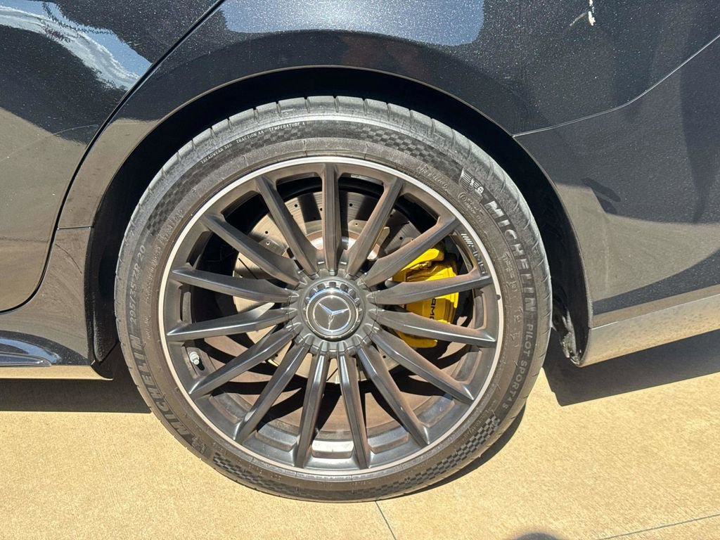 Used 2022 Mercedes-Benz AMG GT 43 image 5