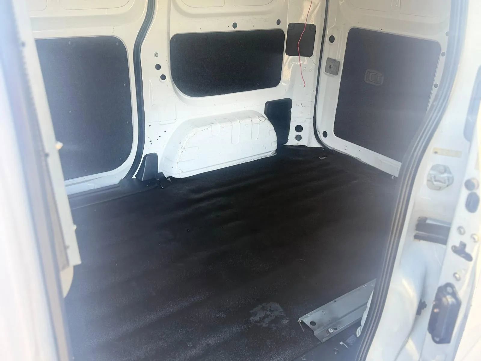 Used 2015 Nissan NV200 SV w/ Technology Package FWD image 11