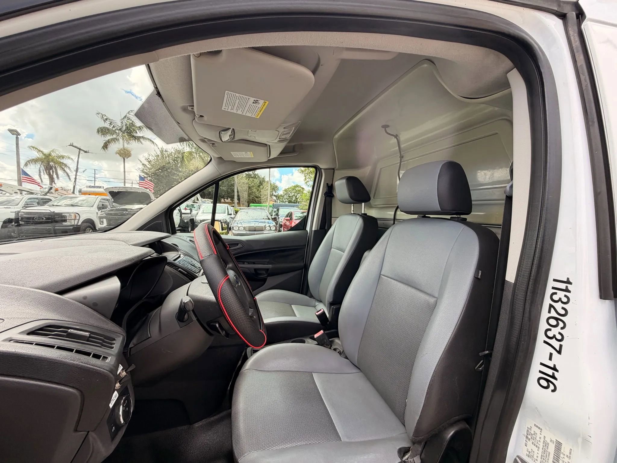 Used 2016 Ford Transit Connect XL image 13