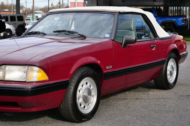 Used 1989 Ford Mustang LX image 29