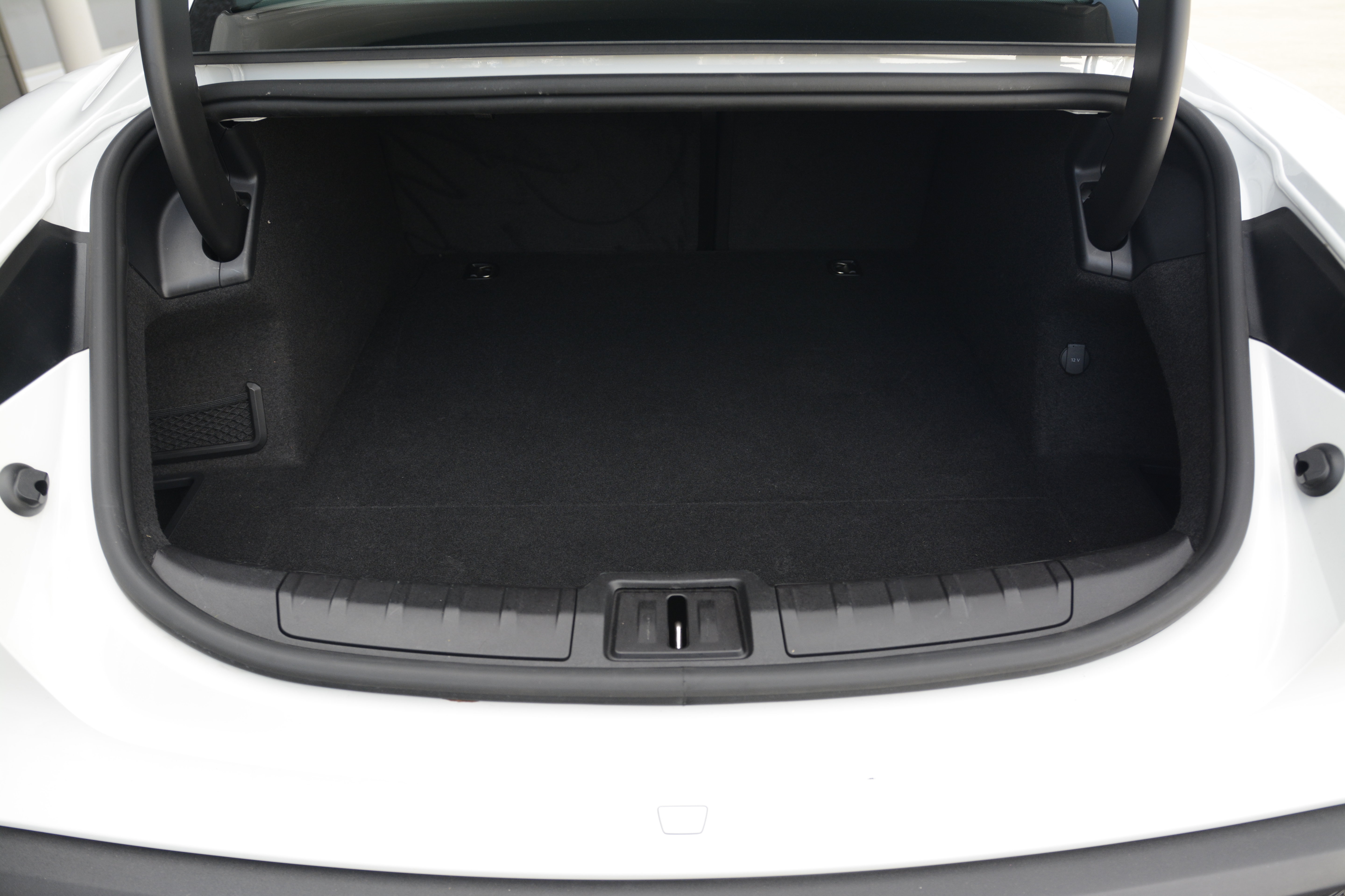 Certified 2023 Porsche Taycan RWD image 34