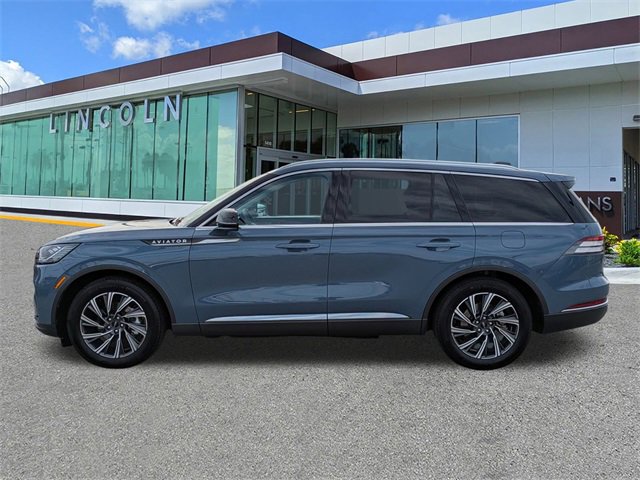 Used 2025 Lincoln Aviator 2WD image 7
