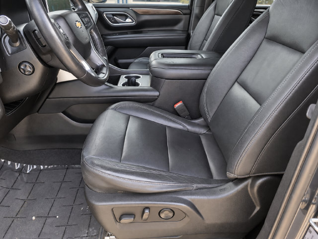 Used 2021 Chevrolet Tahoe LT w/ LT Signature Package RWD image 16