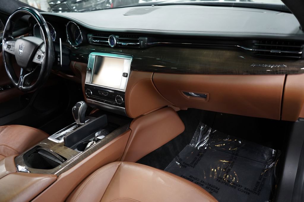 Used 2014 Maserati Quattroporte GTS RWD image 33