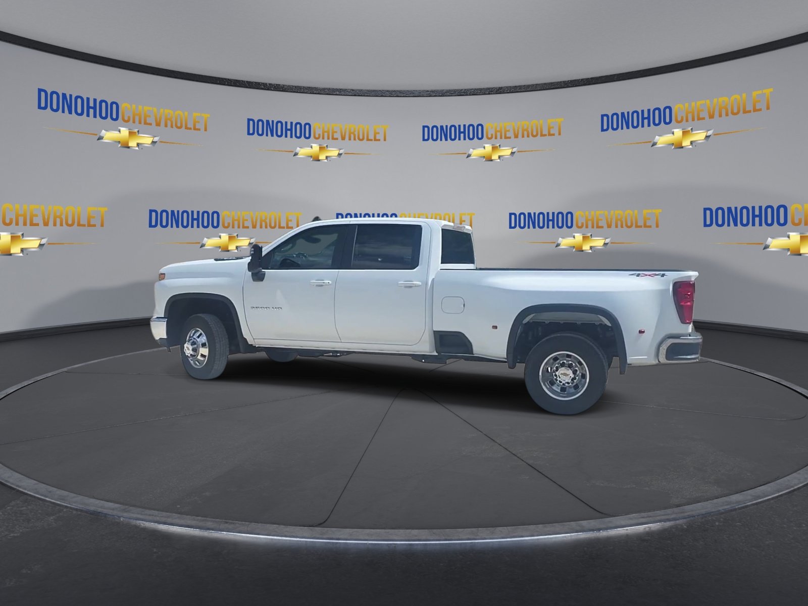 New 2026 Chevrolet Silverado 3500 LT AWD/4WD image 9