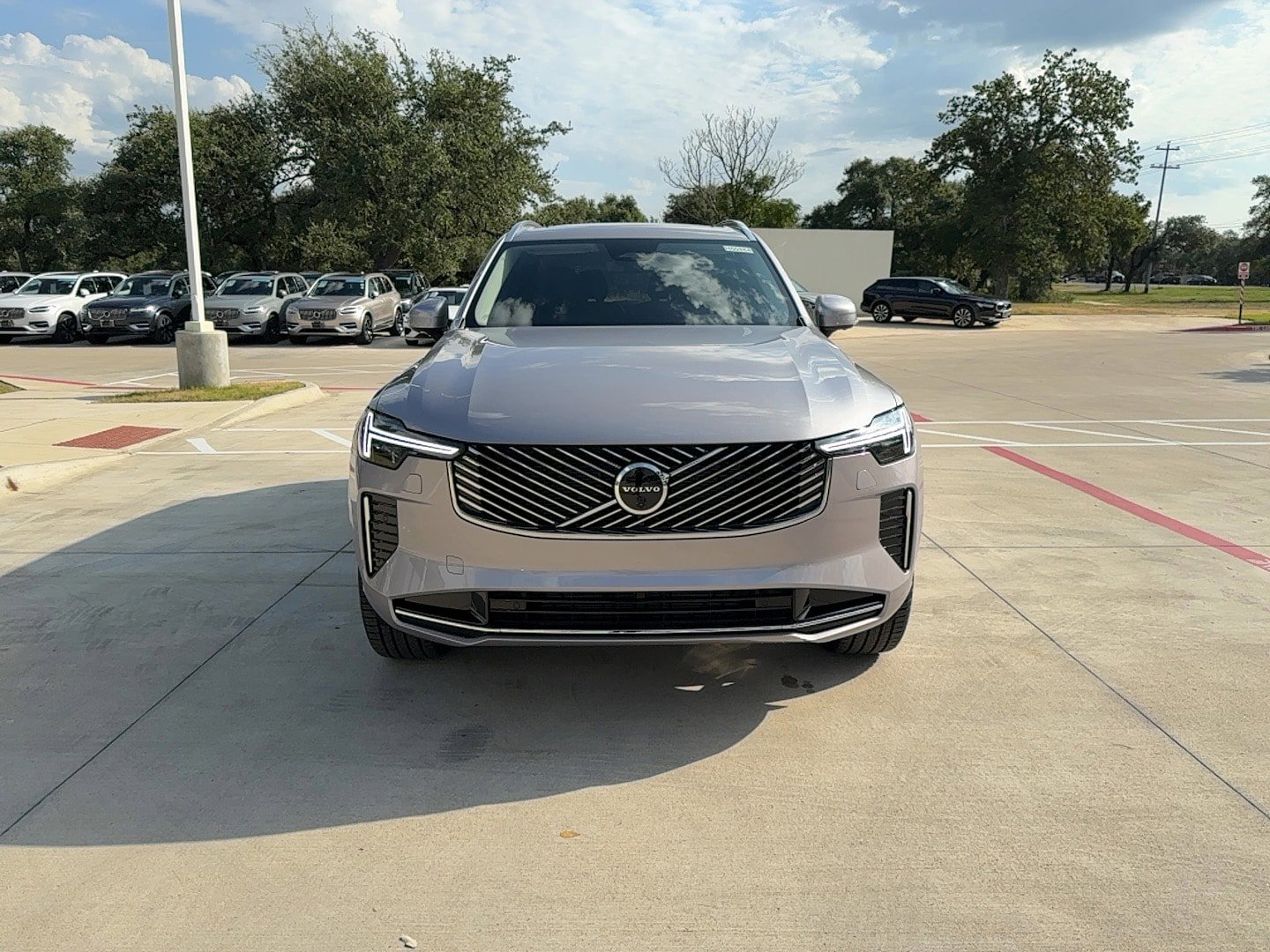 Used 2026 Volvo XC90 B6 Plus w/ Protection Package Premier AWD/4WD image 9