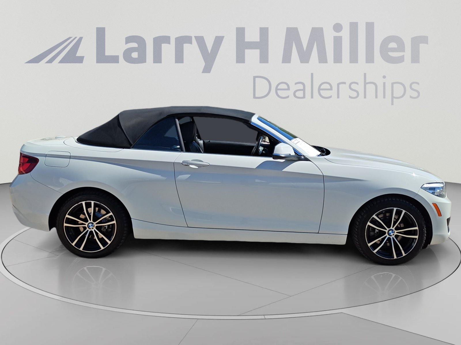 Used 2020 BMW 230i xDrive Convertible AWD/4WD image 6