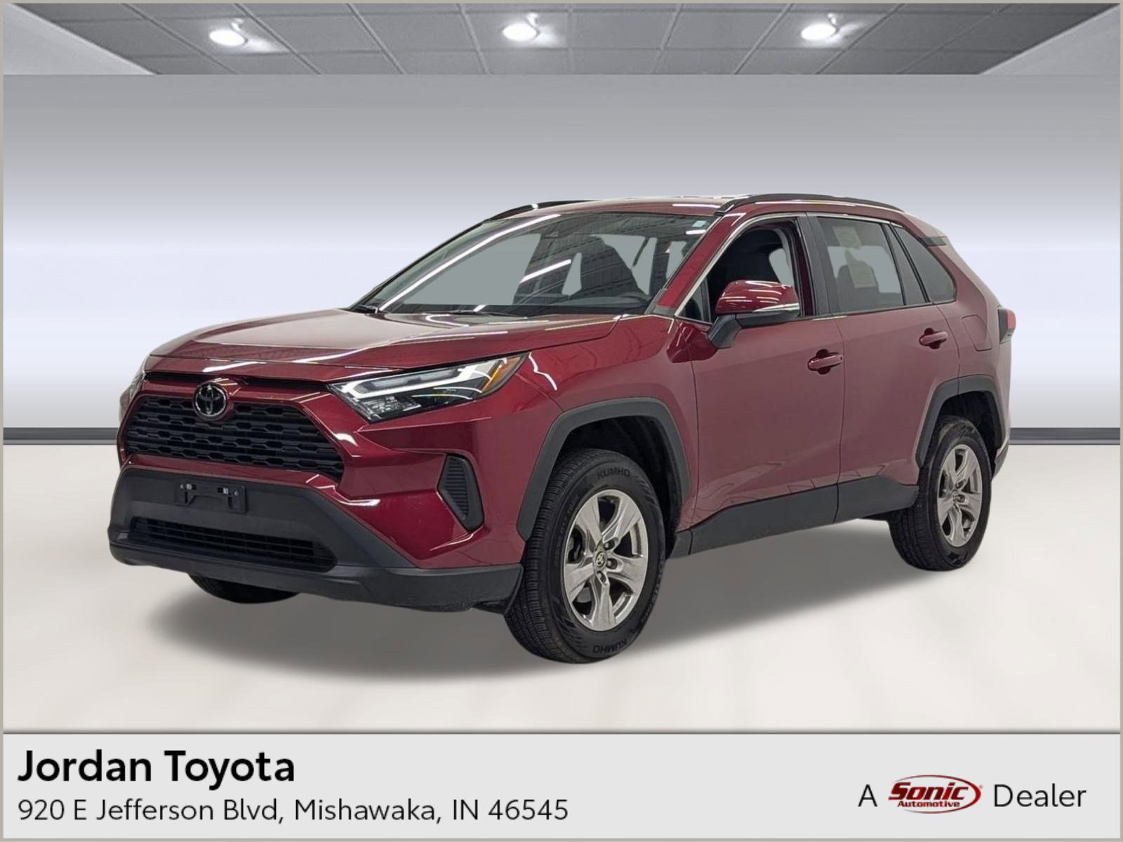 Used 2023 Toyota RAV4 XLE image 1