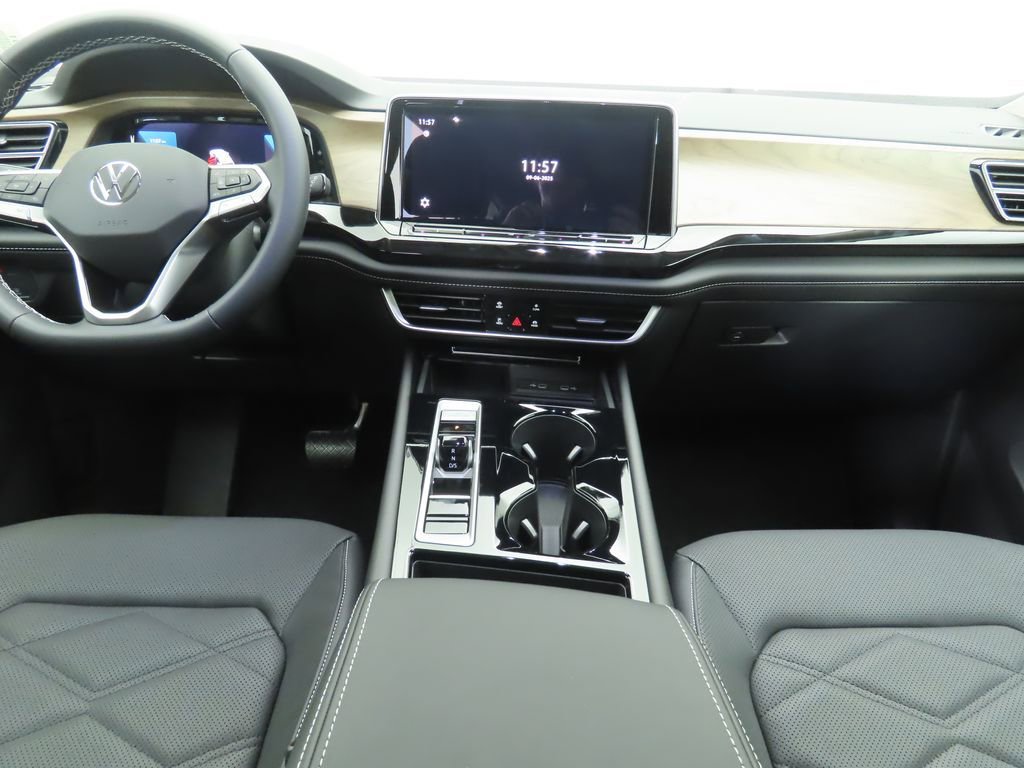 New 2026 Volkswagen Atlas SE image 13