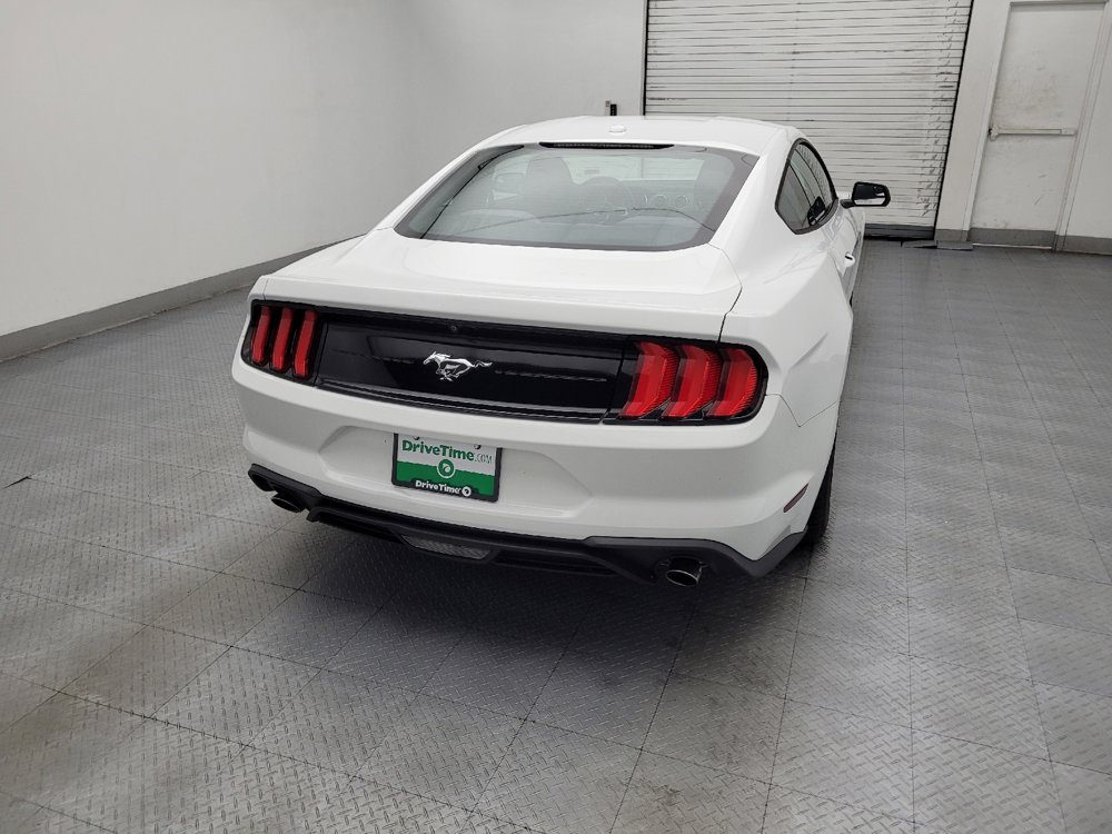 Used 2019 Ford Mustang Coupe RWD image 7