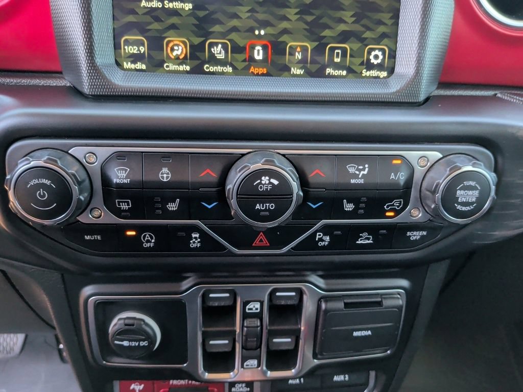 Used 2023 Jeep Wrangler Unlimited Rubicon AWD/4WD image 31