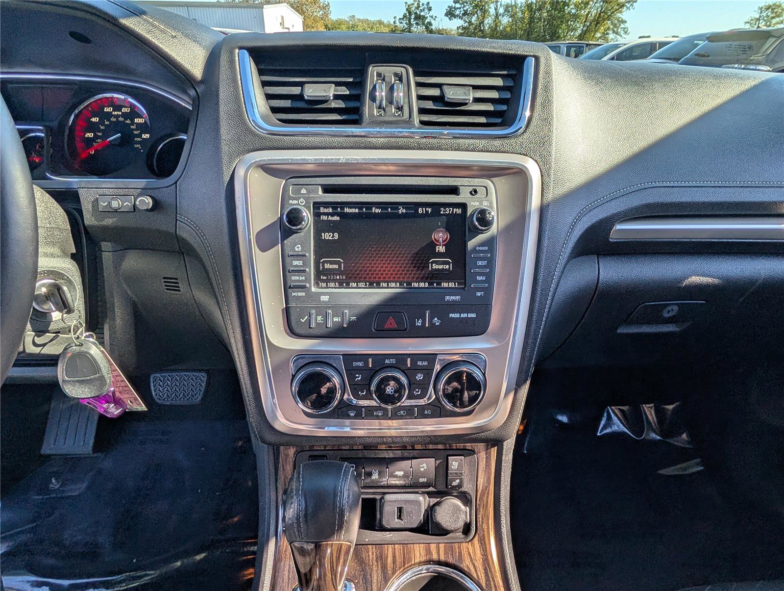 Used 2016 GMC Acadia Denali image 20