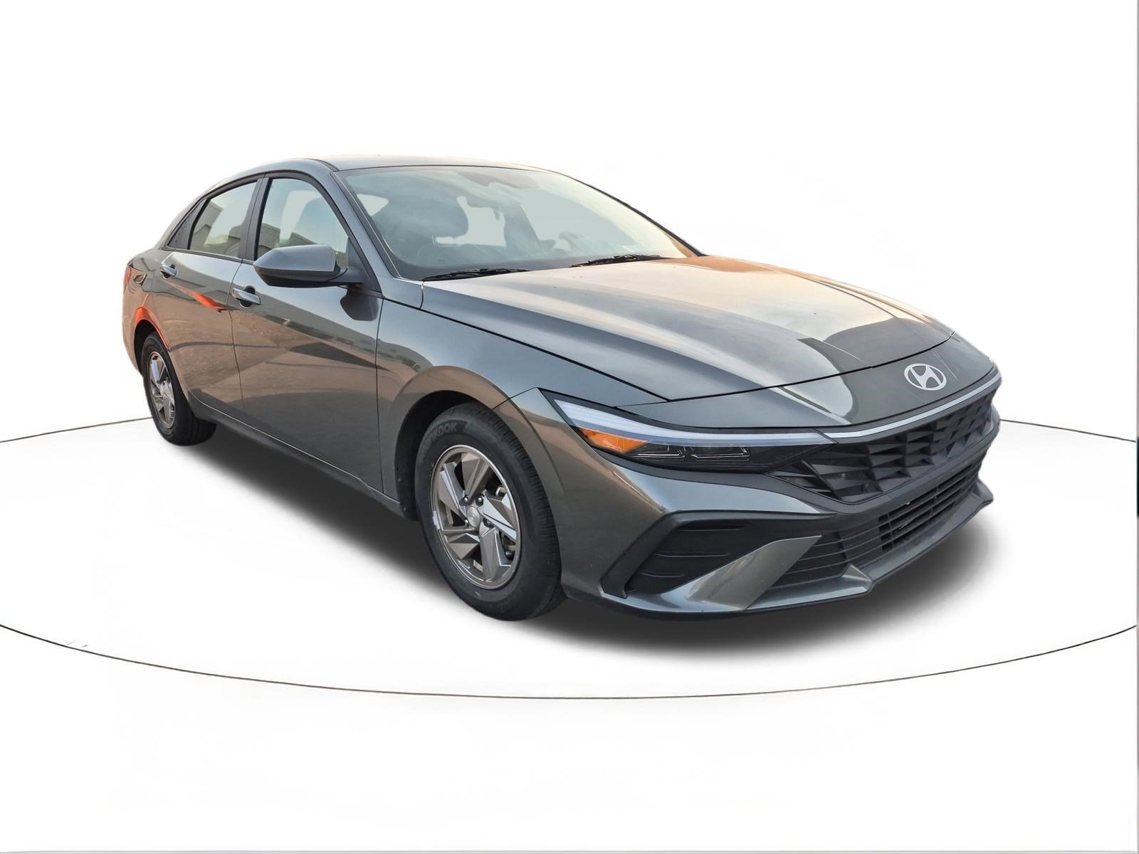 Certified 2025 Hyundai Elantra SE