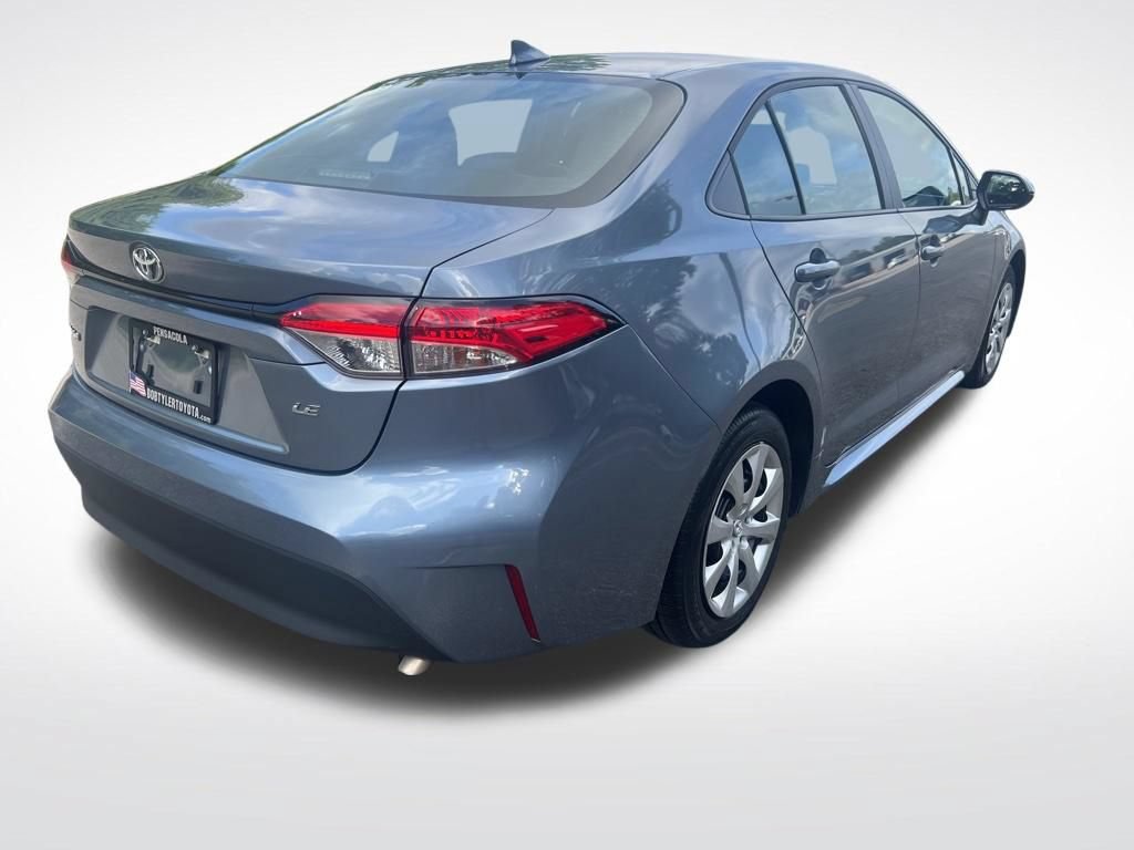 Used 2025 Toyota Corolla LE FWD image 5