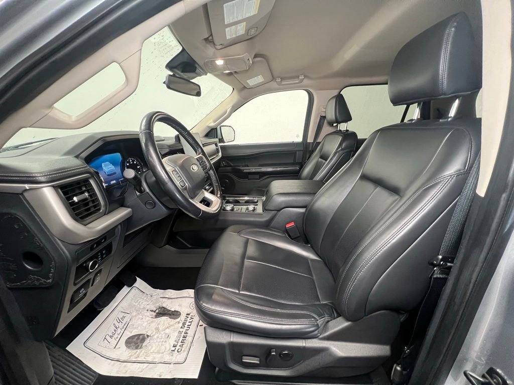 Used 2023 Ford Expedition Max XLT AWD/4WD image 4