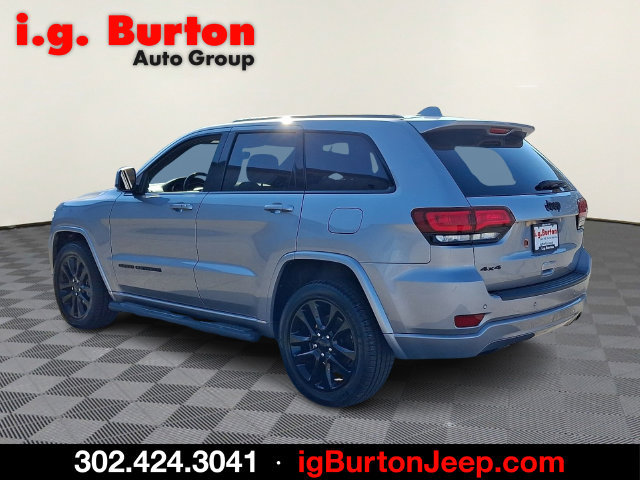 Used 2020 Jeep Grand Cherokee Altitude AWD/4WD image 4