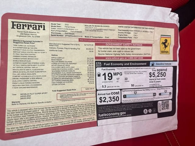 Used 2022 Ferrari Roma RWD image 18