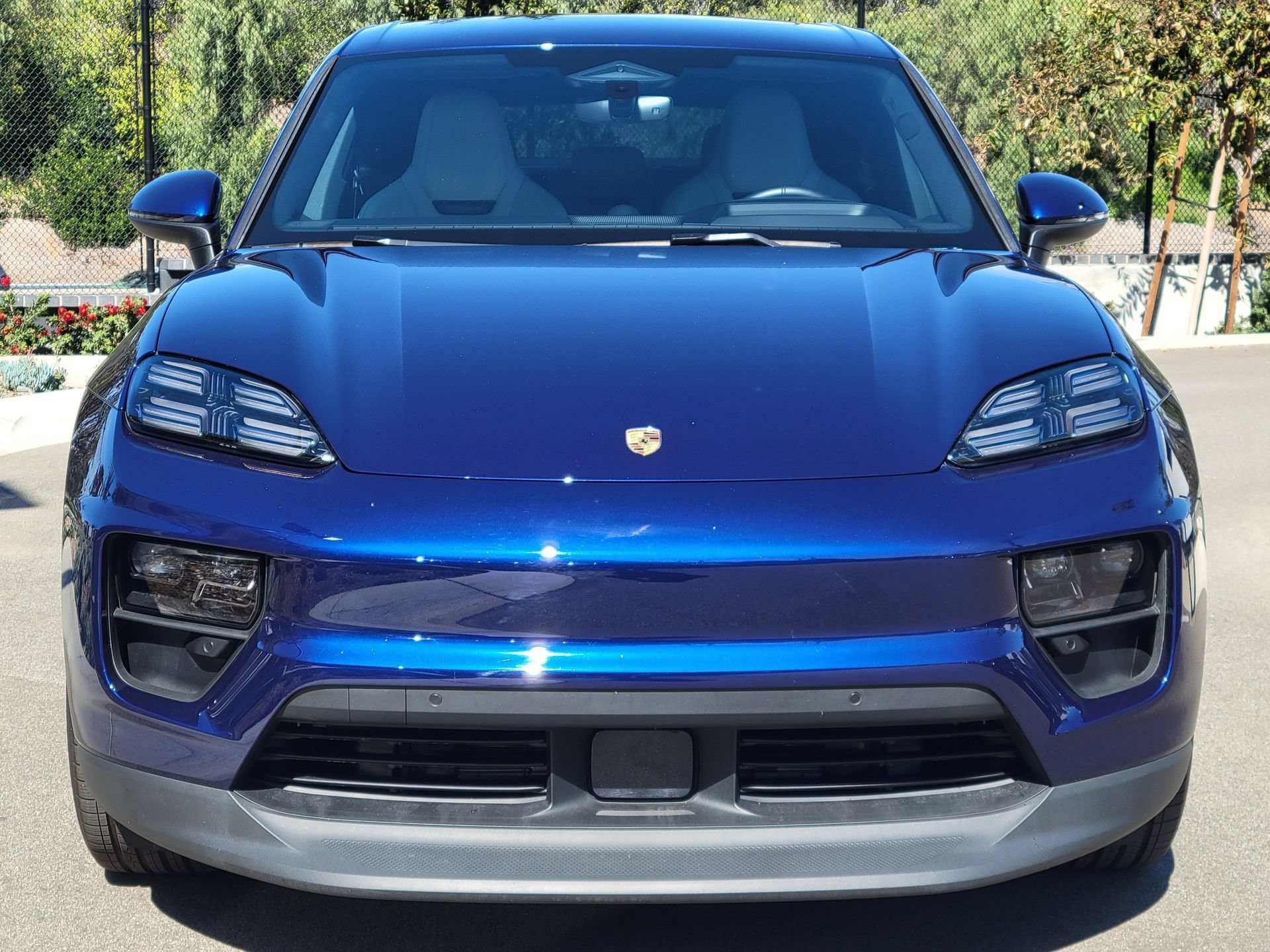 New 2025 Porsche Macan 4 Electric AWD/4WD image 10