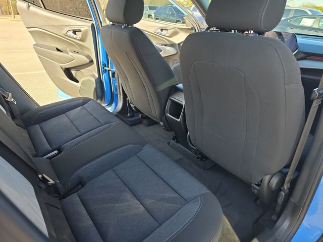 Used 2024 Chevrolet Trax RS w/ Driver Confidence Package image 11