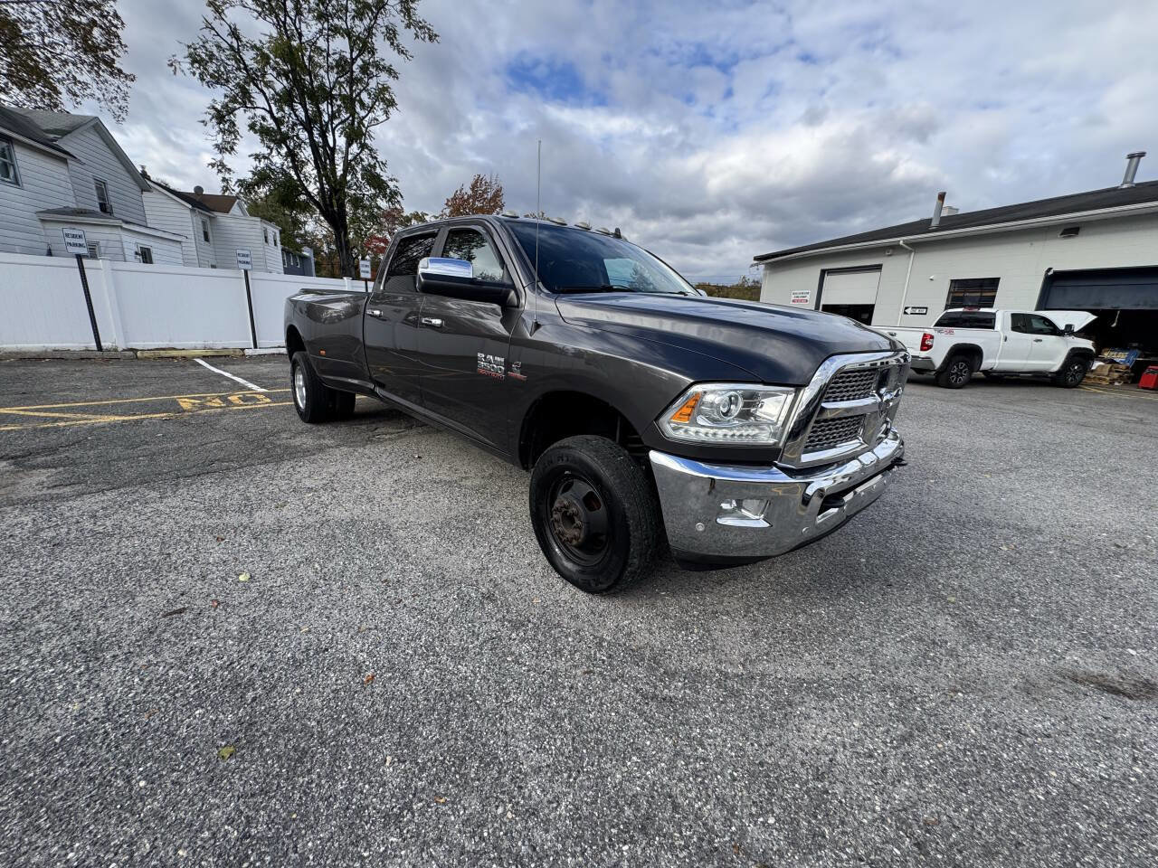 Used 2016 RAM 3500 Laramie image 22