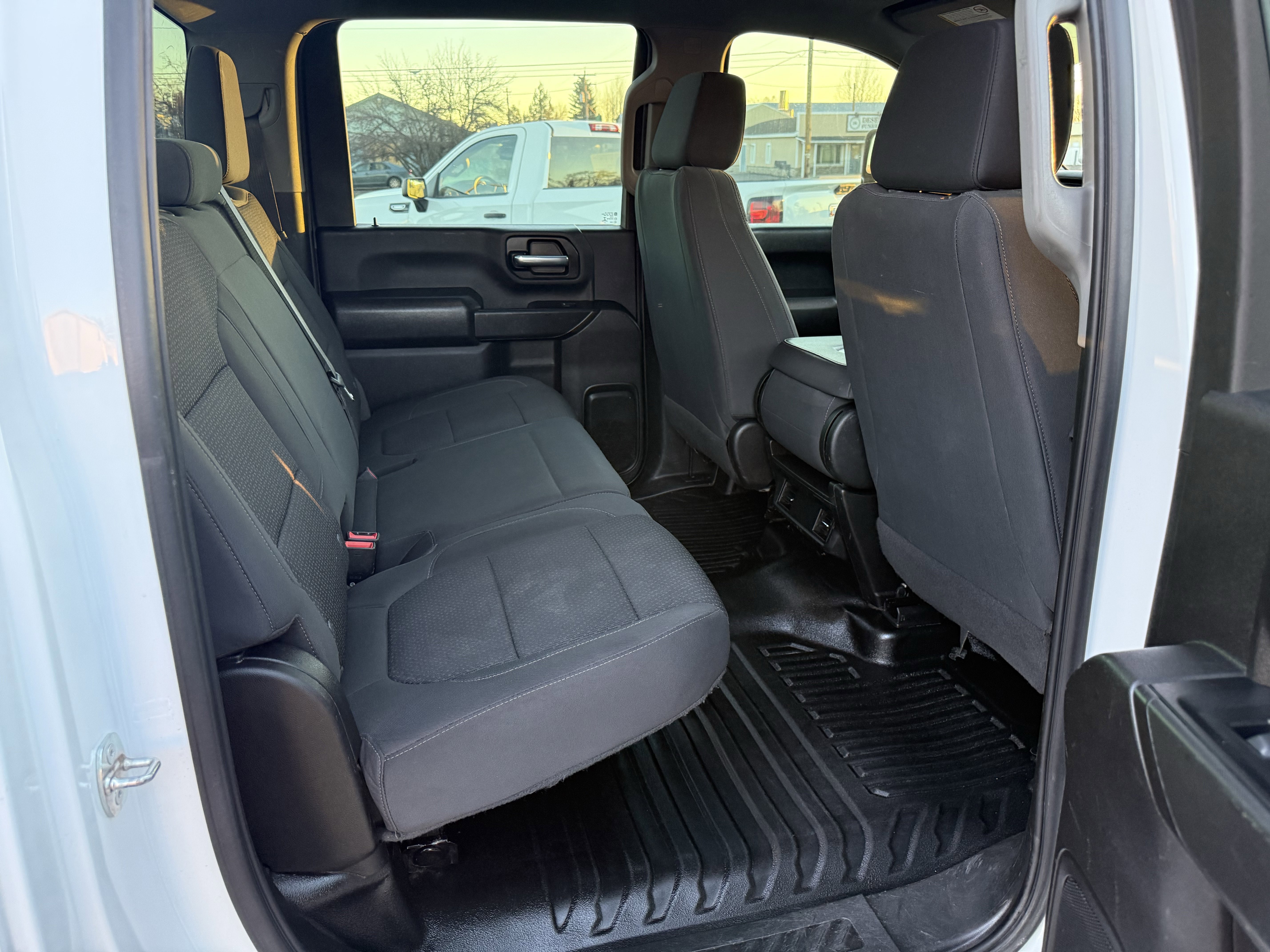 Used 2022 GMC Sierra 3500 Pro w/ Fleet Convenience Package image 10