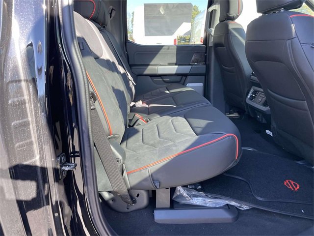 New 2025 Ford F250 Lariat w/ Lariat Ultimate Package image 29